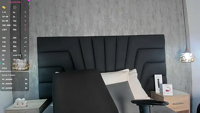 SARA STONE17 online show from 02-13-25, 11:28