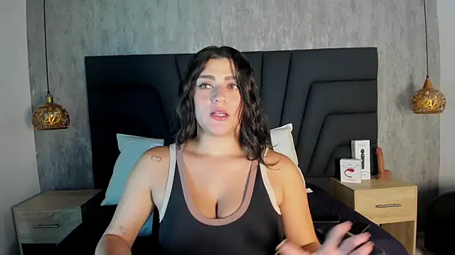 SARA STONE17 online show from 03-15-25, 11:51