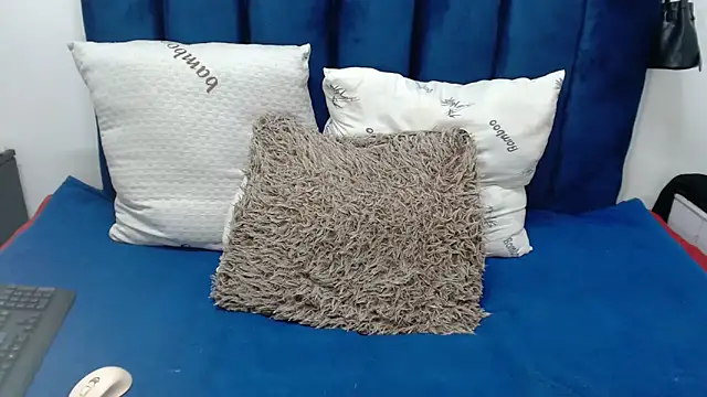 Snapshot of Thickchocolatex2 chatting on 03-14-26, 04:01 Thickchocolatex2 online show from 03-14-26, 04:01