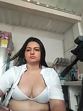 Linda Lars online show from 02-04-25, 02:53