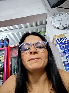 Linda Lars online show from 05-09-26, 02:39