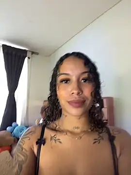 MarieLeon online show from 05-24-26, 08:25