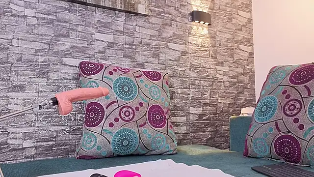 anellejones online show from 02-09-26, 07:29