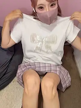 Snapshot of alice__1111 chatting on 09-14-25, 01:32 alice 1111 online show from 09-14-25, 01:32