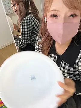 Snapshot of alice__1111 chatting on 10-26-25, 11:49 alice 1111 online show from 10-26-25, 11:49