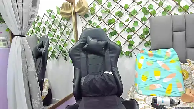 MurphyAngelina online show from 02-05-25, 02:08