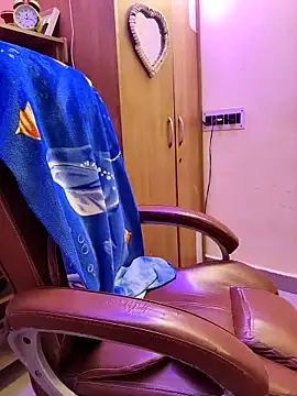 Snapshot of nisha_baby2 chatting on 10-24-25, 10:44 nisha baby2 online show from 10-24-25, 10:44