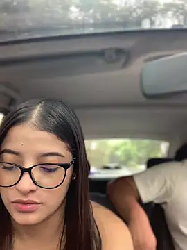 Snapshot of Arilw chatting on 03-07-25, 02:45 Arilw online show from 03-07-25, 02:45