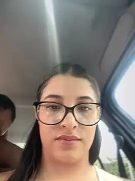 Snapshot of Arilw chatting on 03-16-25, 01:17 Arilw online show from 03-16-25, 01:17