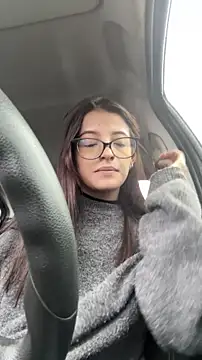 Snapshot of Arilw chatting on 03-14-26, 01:49 Arilw online show from 03-14-26, 01:49