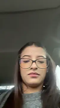 Snapshot of Arilw chatting on 03-27-26, 01:33 Arilw online show from 03-27-26, 01:33