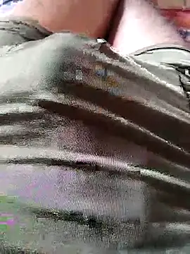 Snapshot of shuvo1410 chatting on 11-07-25, 03:39 shuvo1410 online show from 11-07-25, 03:39