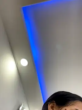 ariel jonees online show from 11-12-25, 02:45