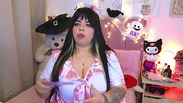 Snapshot of MiahJoness chatting on 10-23-25, 02:44 MiahJoness online show from 10-23-25, 02:44