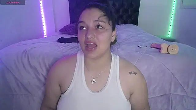 Laurenkenner  online show from 05-11-26, 06:38