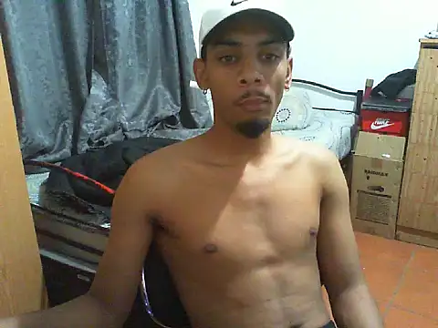 Snapshot of 29YOURZ_28_ chatting on 09-28-25, 07:19 29YOURZ 28 online show from 09-28-25, 07:19