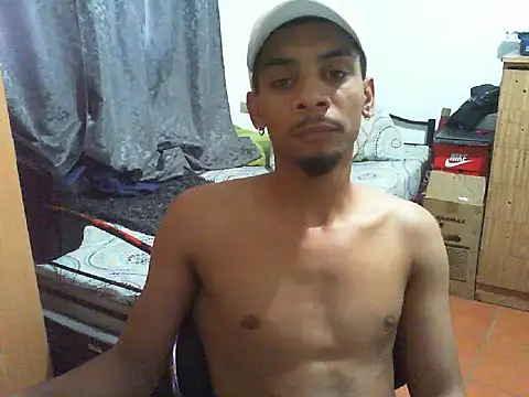 Snapshot of 29YOURZ_28_ chatting on 09-30-25, 03:17 29YOURZ 28 online show from 09-30-25, 03:17