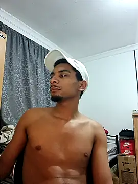 Snapshot of 29YOURZ_28_ chatting on 10-22-25, 09:36 29YOURZ 28 online show from 10-22-25, 09:36