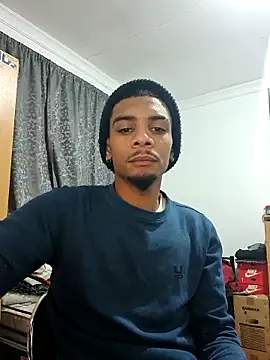 Snapshot of 29YOURZ_28_ chatting on 10-26-25, 05:30 29YOURZ 28 online show from 10-26-25, 05:30