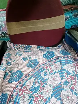 Ralisha Rani online show from 10-24-25, 10:22