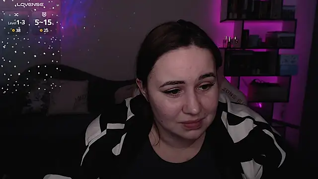 Snapshot of SexyWitch_666 chatting on 03-02-25, 02:21 SexyWitch 666 online show from 03-02-25, 02:21
