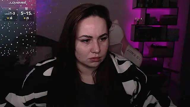 Snapshot of SexyWitch_666 chatting on 03-04-25, 04:17 SexyWitch 666 online show from 03-04-25, 04:17