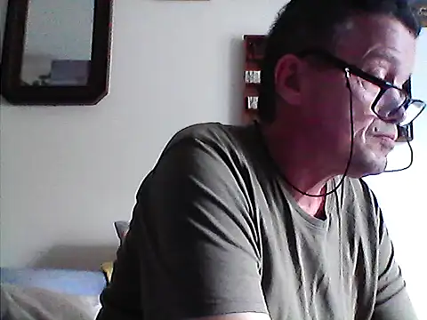 Snapshot of Bigpenis6y chatting on 04-27-26, 01:53 Bigpenis6y online show from 04-27-26, 01:53