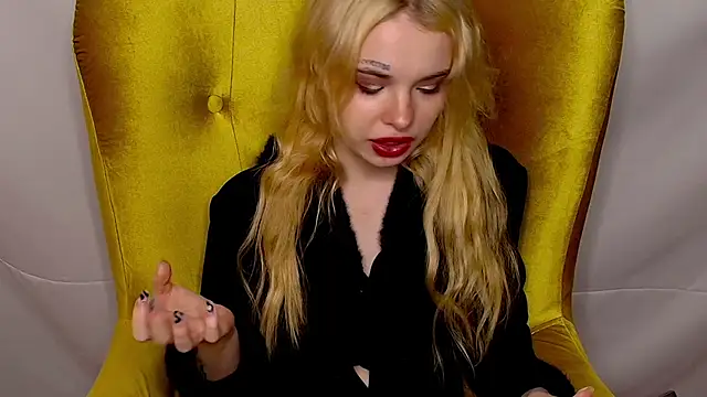 MisssLola online show from 10-21-25, 02:29