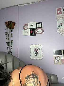 kiim taaylor online show from 02-10-25, 05:41