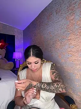 kiim taaylor online show from 02-13-25, 11:39