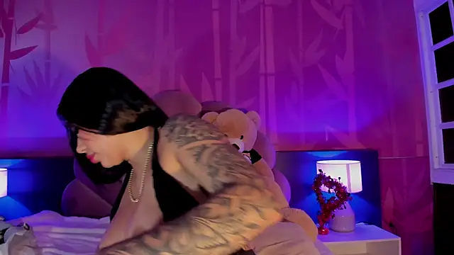 kiim taaylor online show from 02-22-25, 05:57