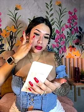 kiim taaylor online show from 09-28-25, 12:54