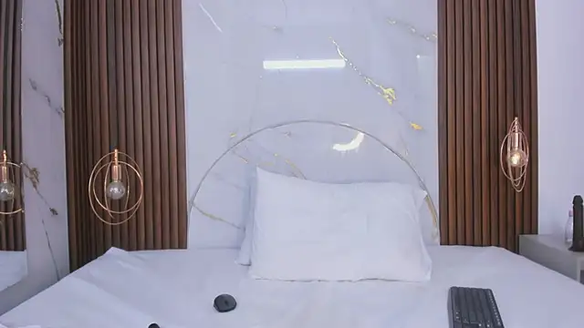 Snapshot of miamiller69 chatting on 01-13-25, 02:53 miamiller69 online show from 01-13-25, 02:53