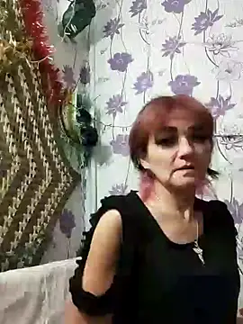 Snapshot of SweetLeila40 chatting on 12-23-24, 02:39 SweetLeila40 online show from 12-23-24, 02:39