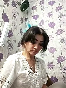 Snapshot of SweetLeila40 chatting on 02-24-25, 07:30 SweetLeila40 online show from 02-24-25, 07:30