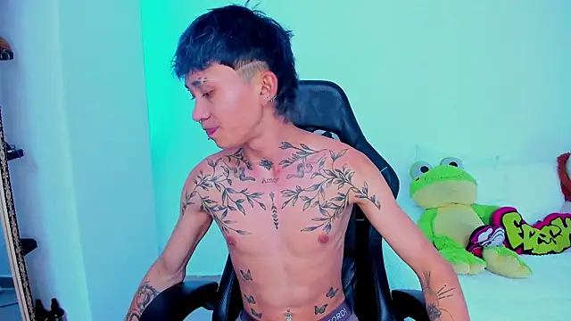 Snapshot of juniior_2311_ chatting on 10-25-25, 06:02 juniior 2311 online show from 10-25-25, 06:02