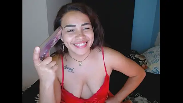 Snapshot of sexymoreniita chatting on 12-22-24, 12:39 sexymoreniita online show from 12-22-24, 12:39