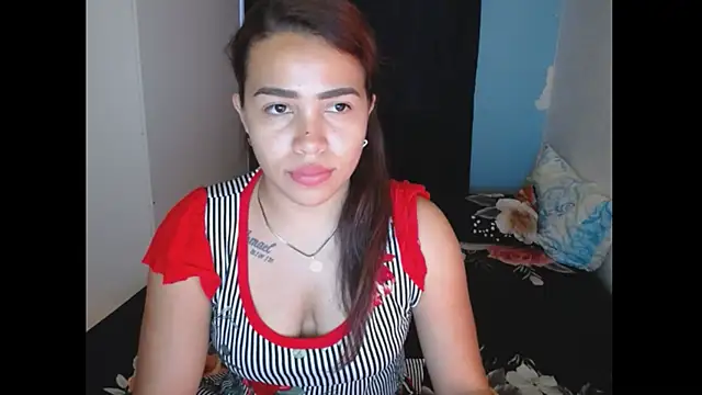Snapshot of sexymoreniita chatting on 12-25-24, 10:37 sexymoreniita online show from 12-25-24, 10:37