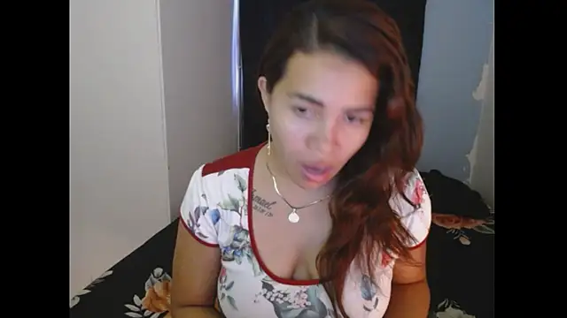 Snapshot of sexymoreniita chatting on 01-08-25, 10:16 sexymoreniita online show from 01-08-25, 10:16