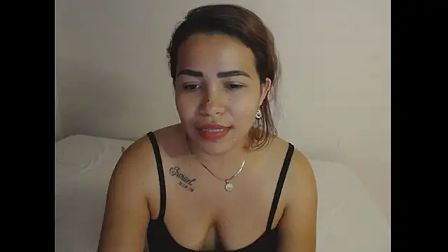 Snapshot of sexymoreniita chatting on 02-23-25, 02:07 sexymoreniita online show from 02-23-25, 02:07