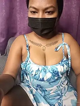 Snapshot of Hot_Urvi chatting on 05-16-26, 08:33 Hot Urvi online show from 05-16-26, 08:33