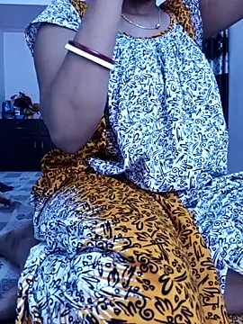 Snapshot of MUMTAJ-1 chatting on 01-19-26, 04:00 MUMTAJ-1 online show from 01-19-26, 04:00