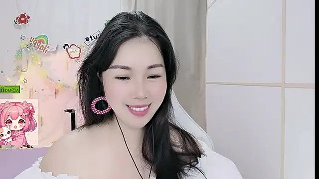 Snapshot of HK_angelchloe chatting on 06-27-26, 01:10 HK angelchloe online show from 06-27-26, 01:10