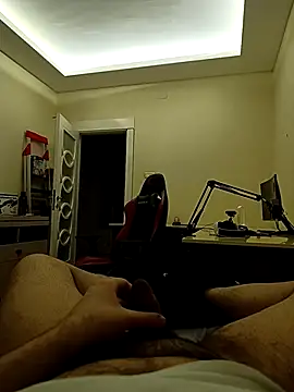 Snapshot of 31cektirenbatuu chatting on 10-28-25, 10:12 31cektirenbatuu online show from 10-28-25, 10:12