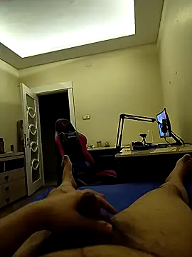 Snapshot of 31cektirenbatuu chatting on 11-08-25, 10:41 31cektirenbatuu online show from 11-08-25, 10:41