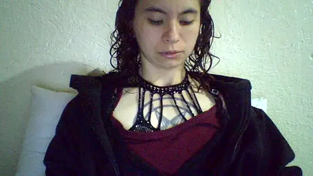 CELEna098rs707 online show from 05-16-26, 07:27