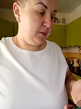 Snapshot of Annet1912 chatting on 04-04-26, 10:46 Annet1912 online show from 04-04-26, 10:46