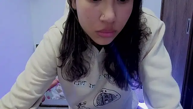 Snapshot of avans_15 chatting on 09-25-25, 12:03 avans 15 online show from 09-25-25, 12:03