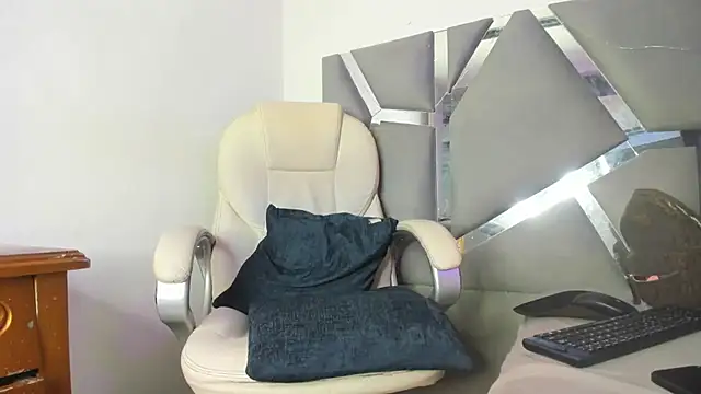 Arii xxx online show from 02-11-25, 10:50