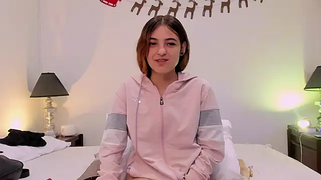 sofiarouge online show from 12-19-24, 07:29